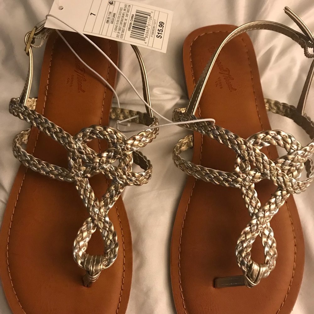 Light gold Sandals size 7 - NEW With Tags